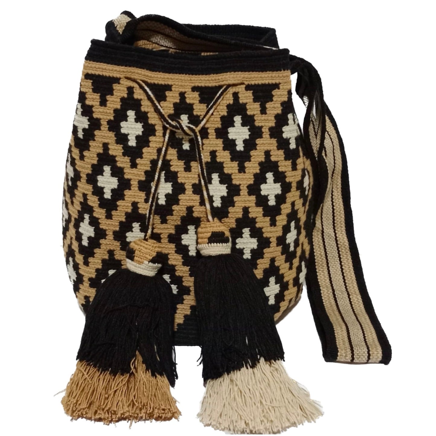 Wayuu black, beige, off white and diamond shape
