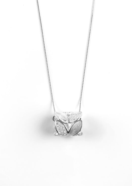 Lina necklace