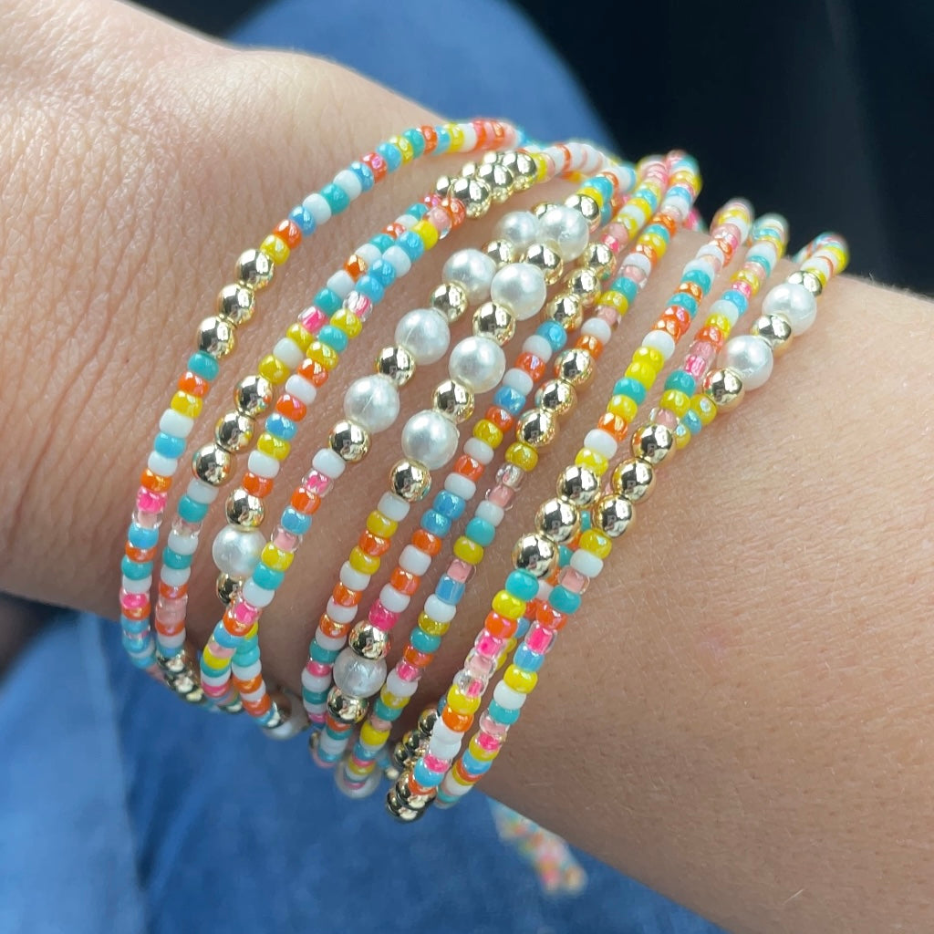 Raha bracelet set in one
